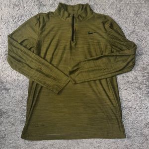 Men’s Nike Shirt